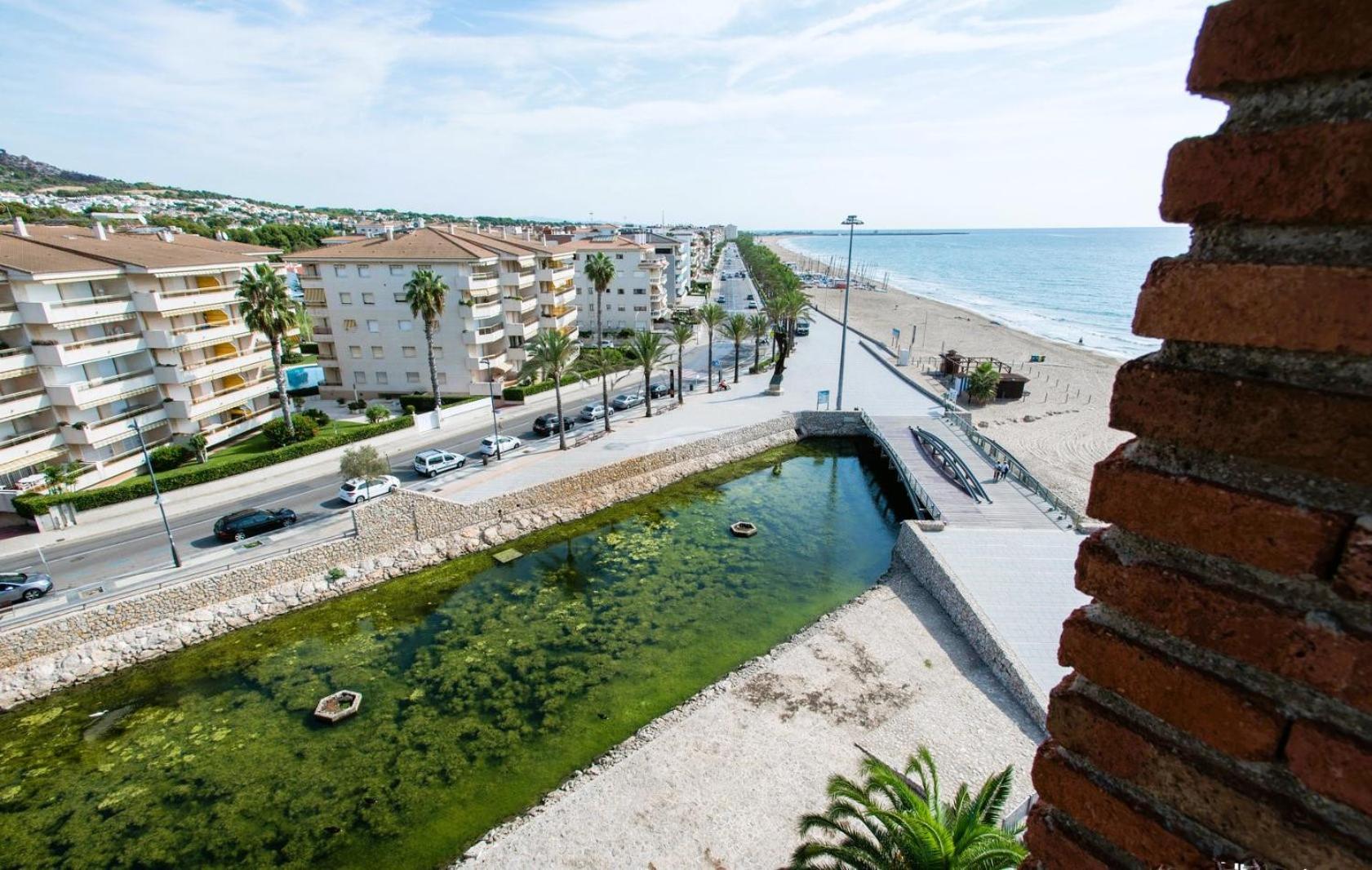 NEW LUXURY SPACIOUS VENDRELL APARTMENT, BEACH AT 4Km El Vendrell Exterior foto