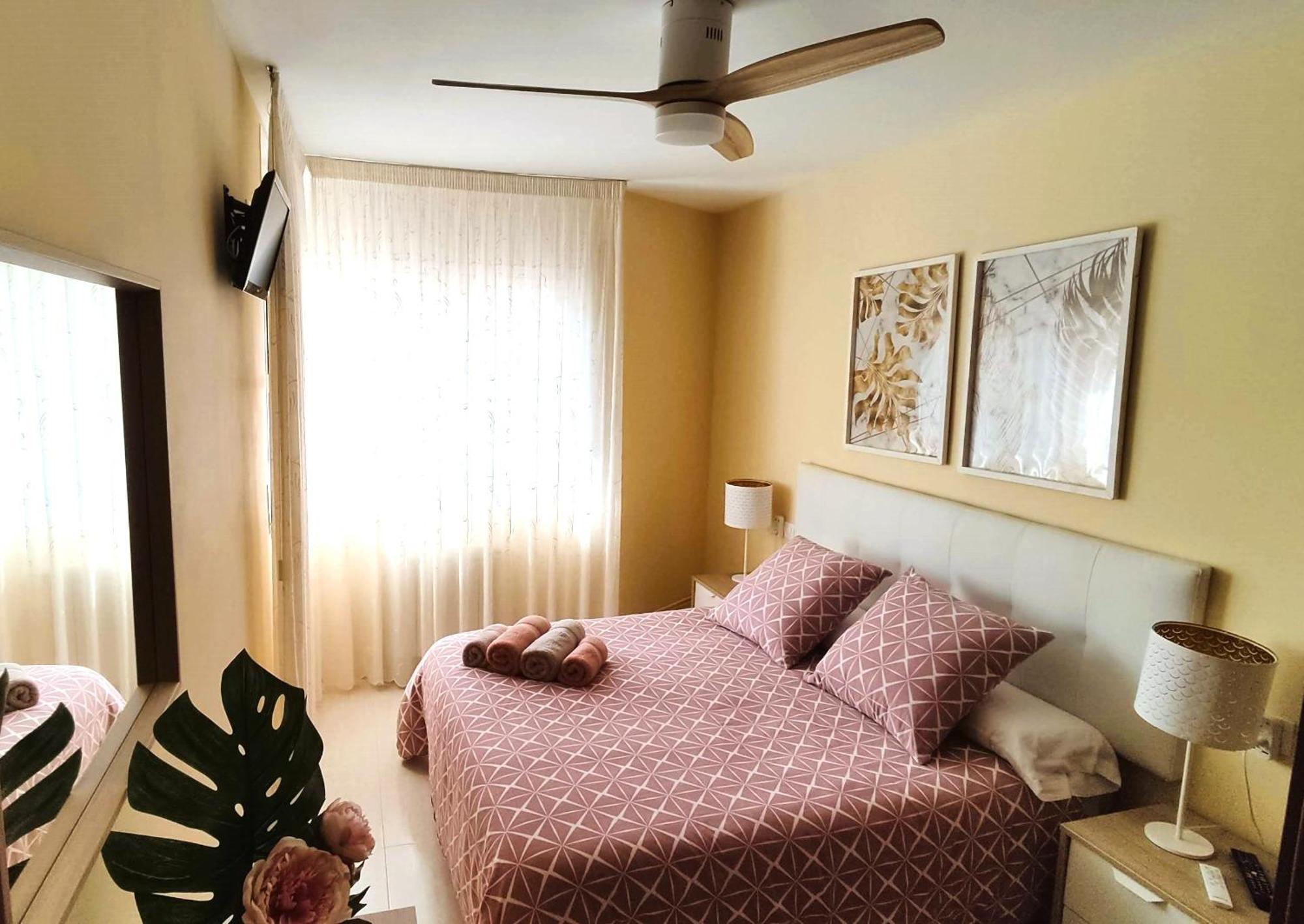 NEW LUXURY SPACIOUS VENDRELL APARTMENT, BEACH AT 4Km El Vendrell Exterior foto