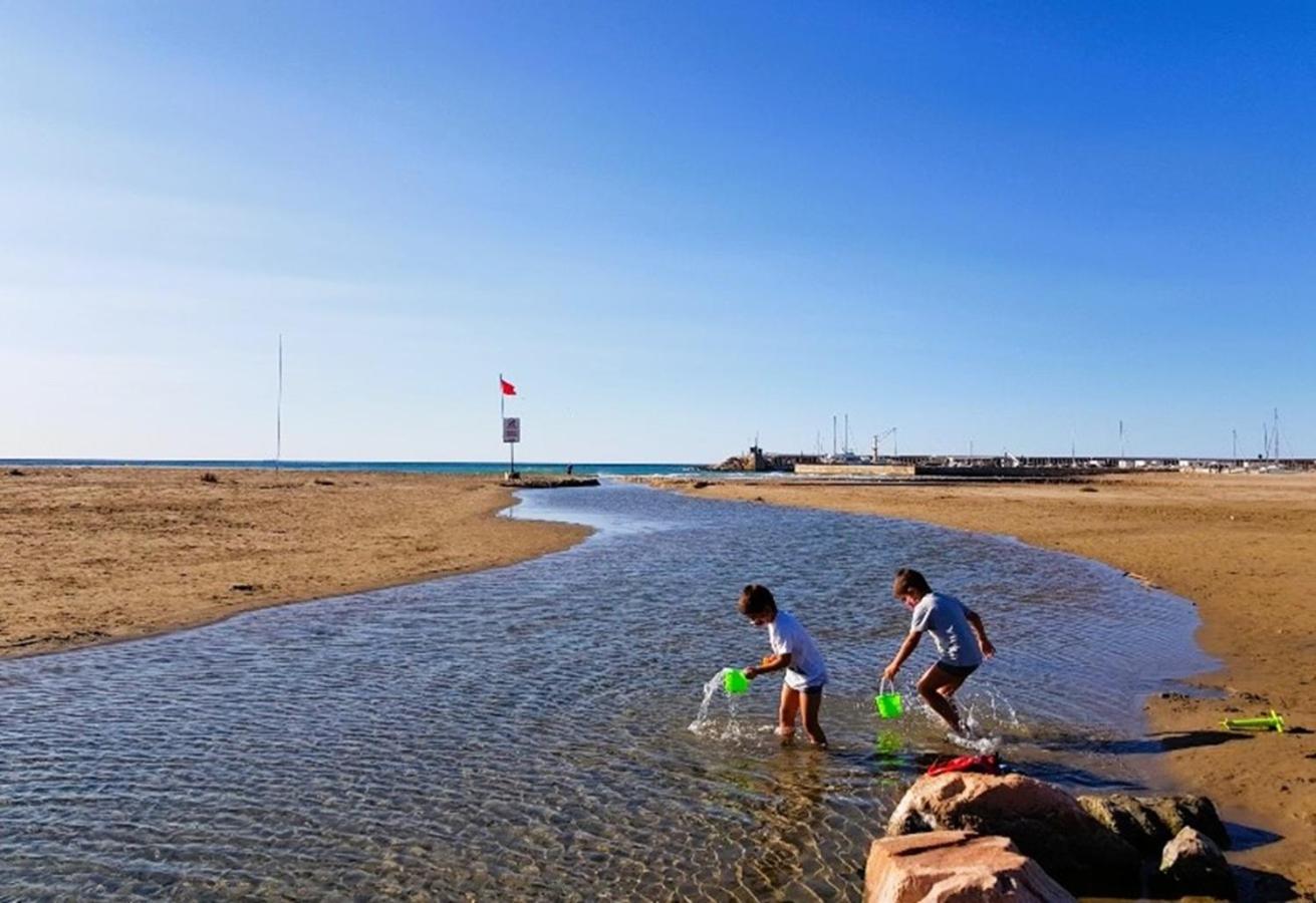 NEW LUXURY SPACIOUS VENDRELL APARTMENT, BEACH AT 4Km El Vendrell Exterior foto